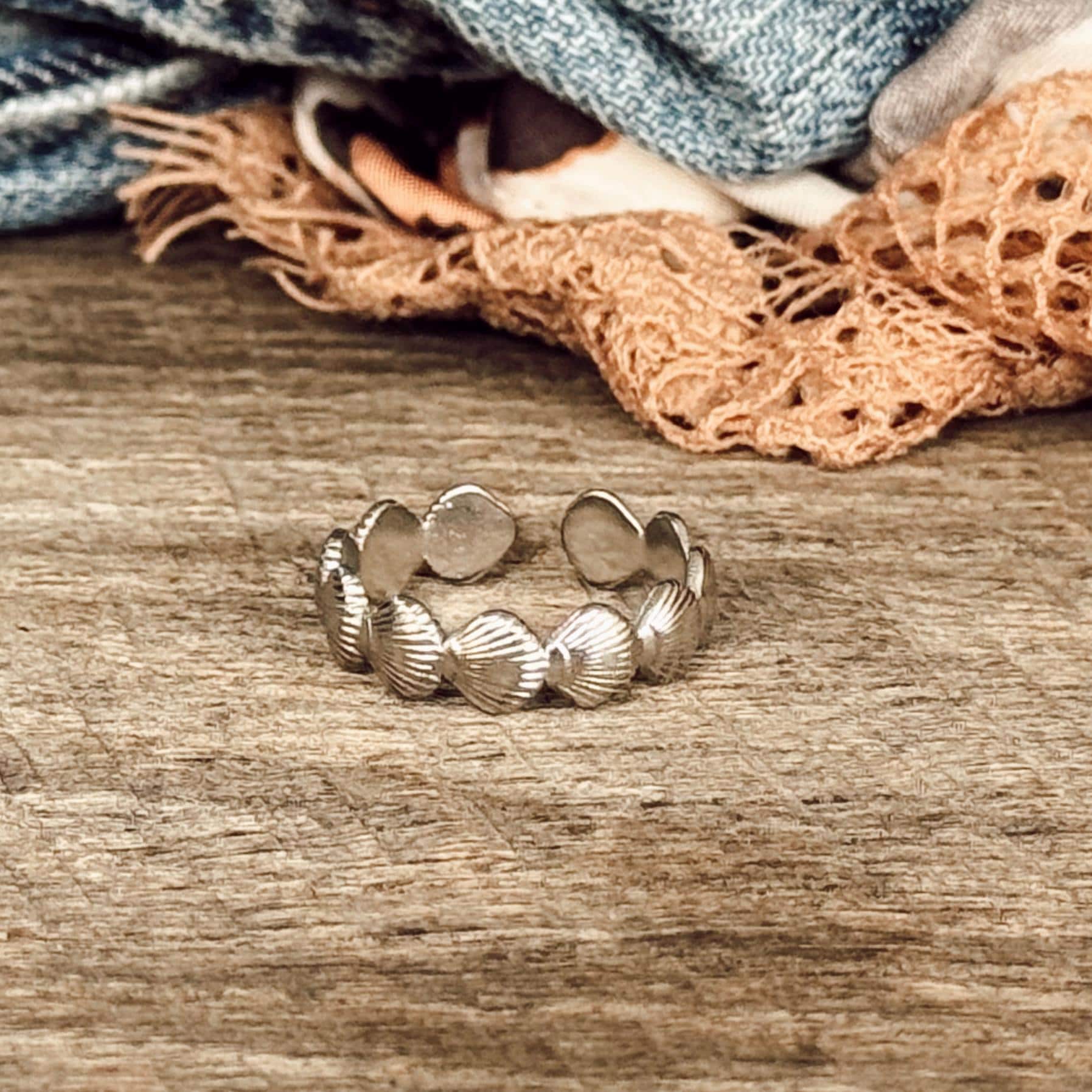 Stainless Steel Adjustable Shell Ring